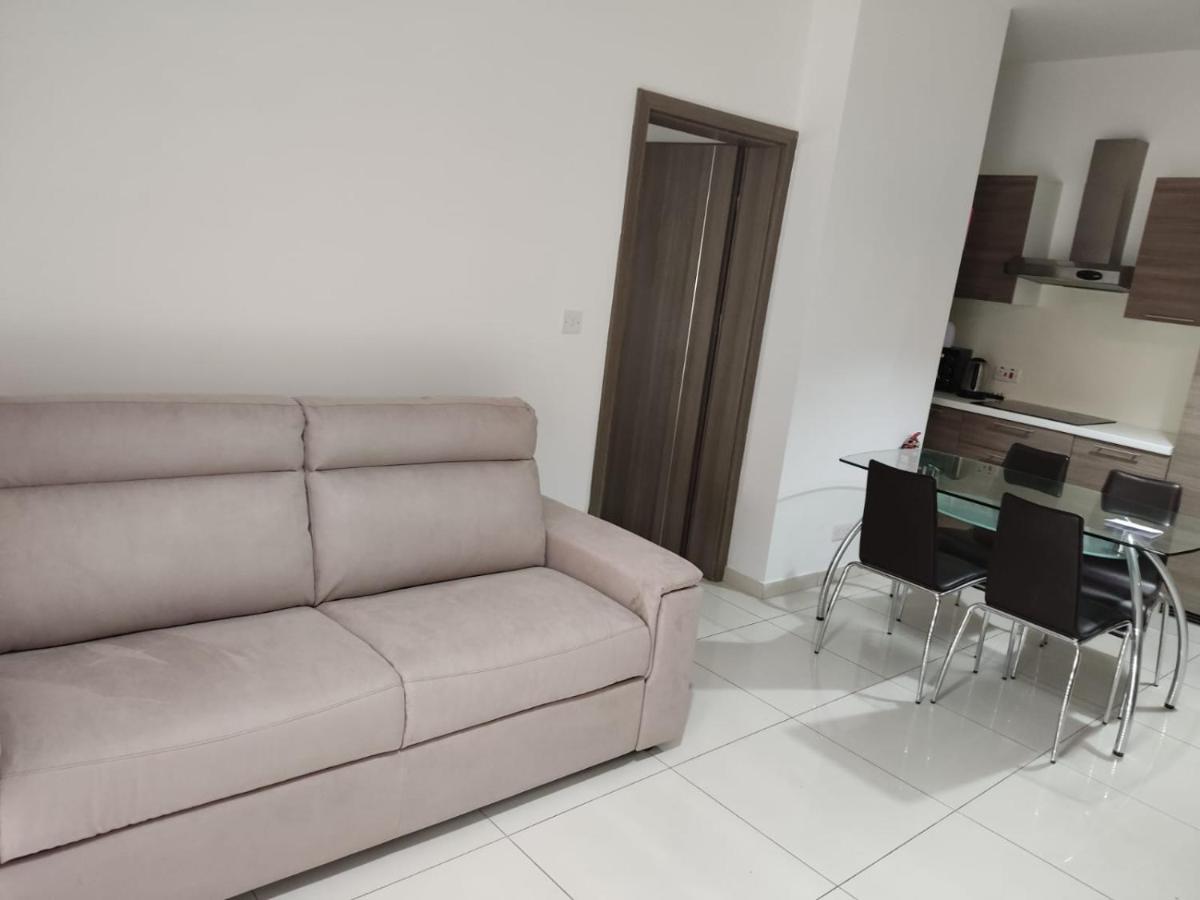 Hampton Court, Block C, N.2 Apartment St. Paul's Bay Luaran gambar